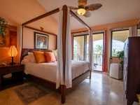 House 3010693640