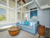 House 3018699424