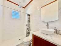 House 3018701829