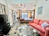House 3020706232
