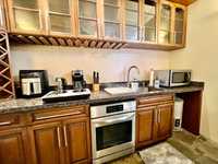 House 3020706247