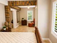 House 3023130994