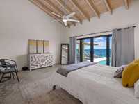 House 3024200255