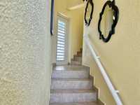 House 3024201800