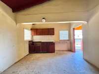 House 3024205690