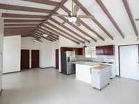 House 3025920944