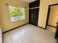 House 3025921190