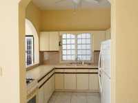 House 3025921177