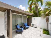 House 3025921779