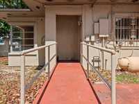 House 3093996715