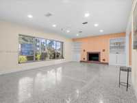 House 3093996855