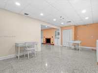 House 3093996877