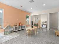 House 3093996925