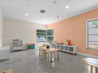 House 3093996927