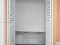 House 3093996938