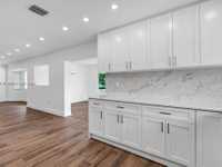 House 3100570836