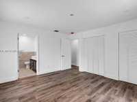 House 3100570839