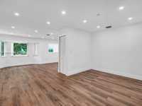 House 3100570814