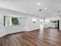 House 3100570818