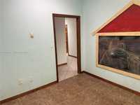 House 3104368037
