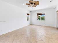 House 3138027907