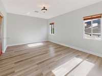 House 3138027921