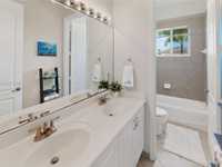 House 3138027943