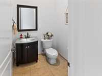 House 3138027952