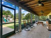 House 3139568877