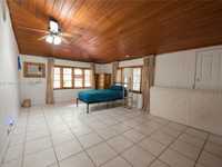 House 3150021381