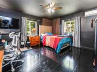 House 3175307817
