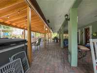 House 3175307942