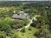 House 3175308019