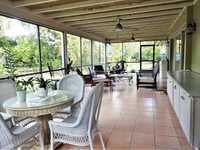 House 3163902261