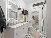 House 3170917407