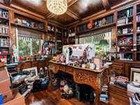 House 3170917413
