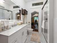 House 3170917431