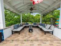 House 3170917464