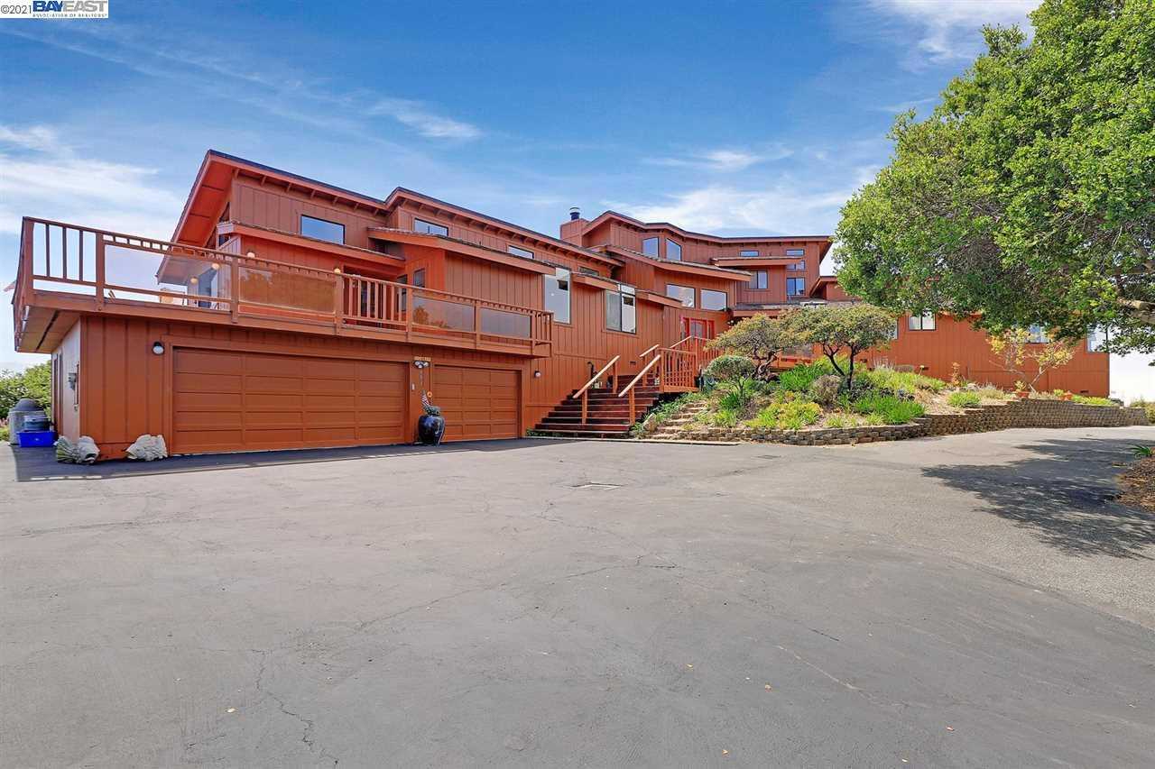 404 Hidden Valley Royal Oaks California United States, Sold, residential,  , REALTY EXPERTS