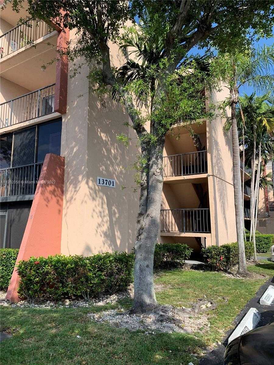 13701 KENDALE LAKES CR APT B-211 Miami Florida United States, Sold, residential, , One Stop Realty - Miami
