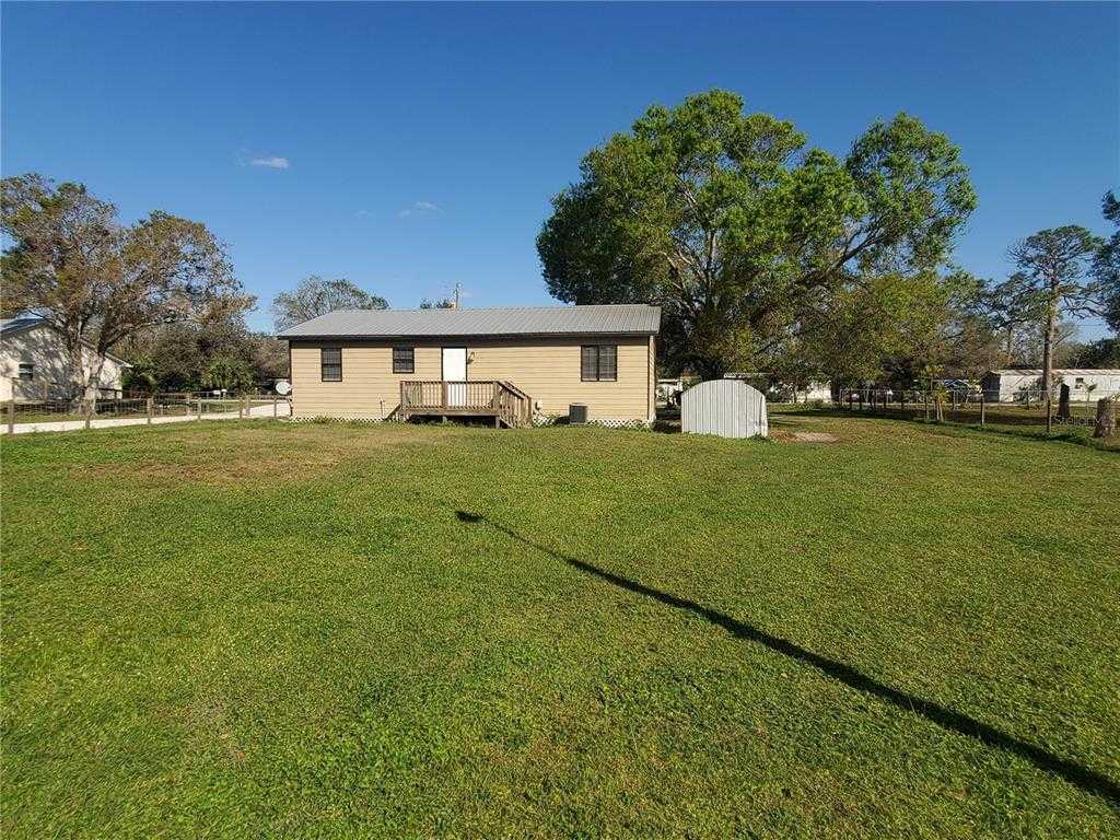 1053 NE 28TH Ave. MLS OK222426. Mixon Real Estate Group Okeechobee