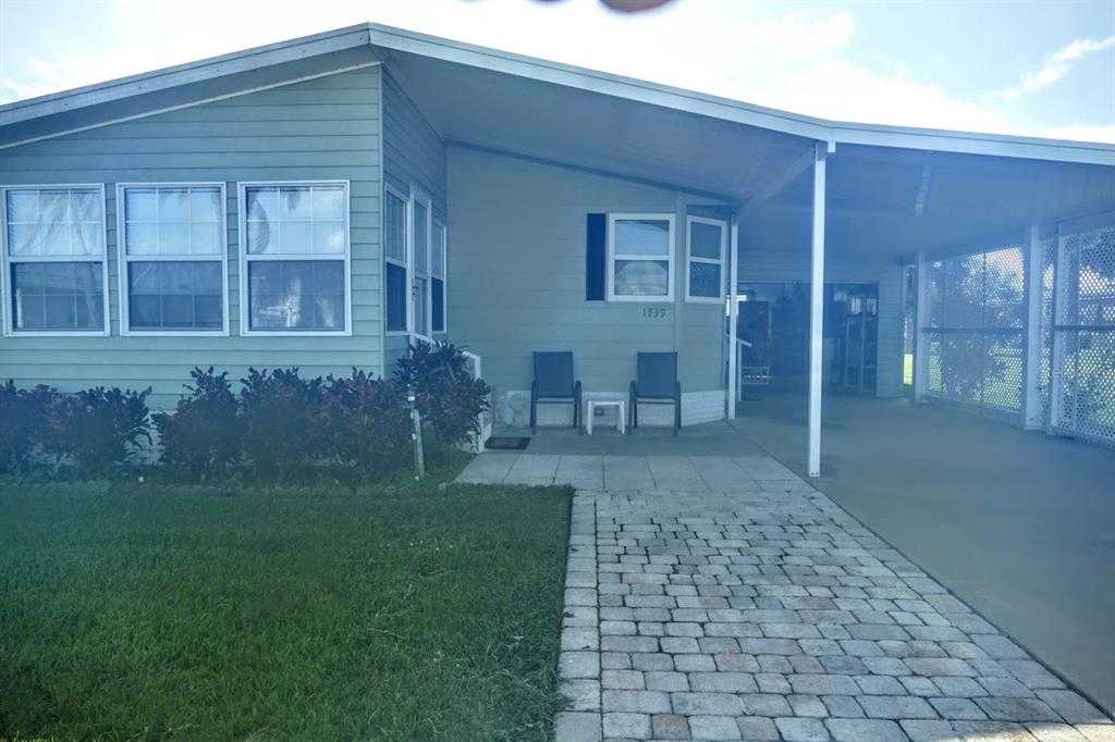 1739 SW 35TH CIRCLE. MLS OK222192. Mixon Real Estate Group