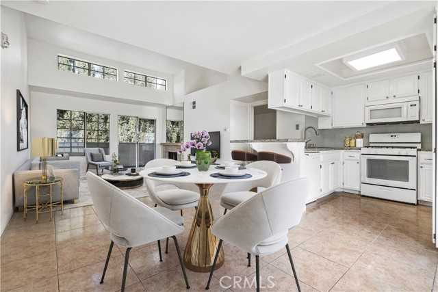 20235 Keswick Street APT 308 Winnetka California United States, Sold, residential, Scott & Sherry Walter, Beverly & Co.