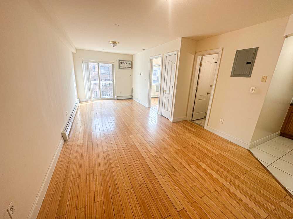 14133 Pershing  Crct Briarwood NY United States, for Rent, residential,  , Showcase Realty