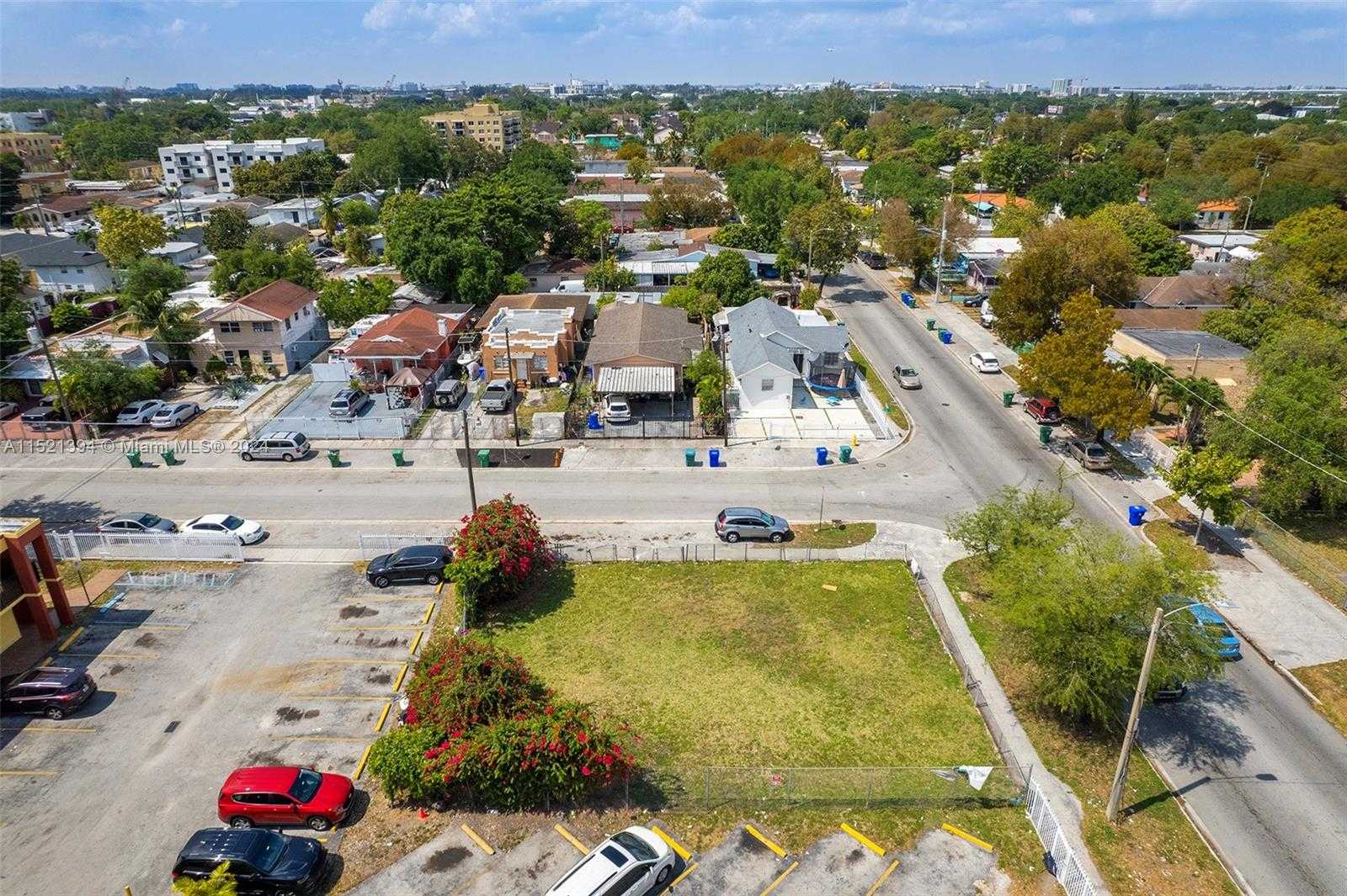 2340 NW 28th St Miami Florida United States, Sold, commercial,  , One Stop Realty - Miami