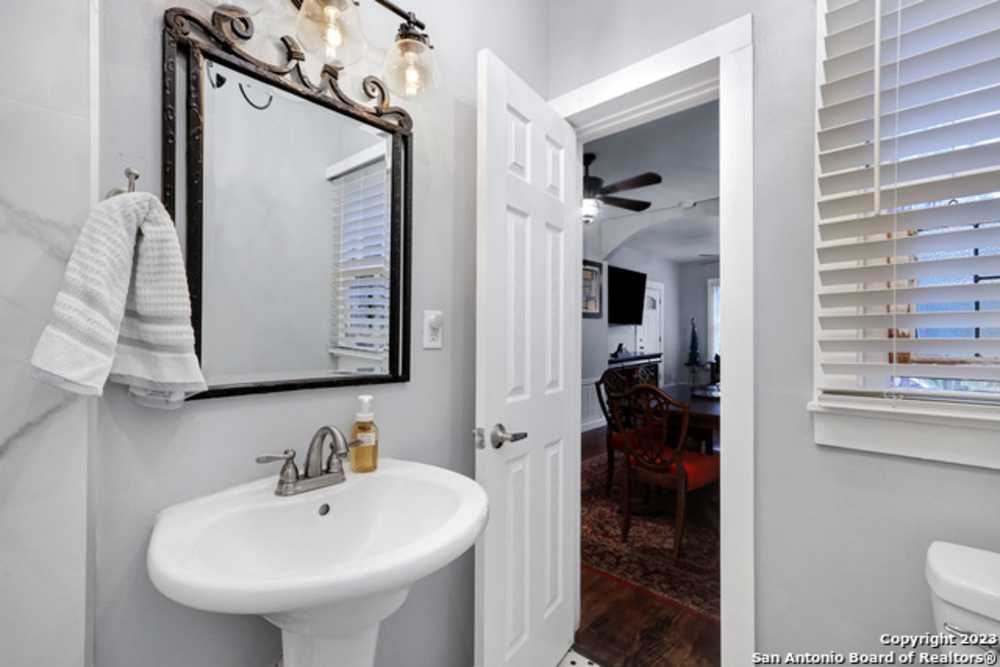 222 Beauregard   APT 1 San Antonio Virgin Islands United States, Sold, residential, Justin Crisp, Crisp Real Estate Group