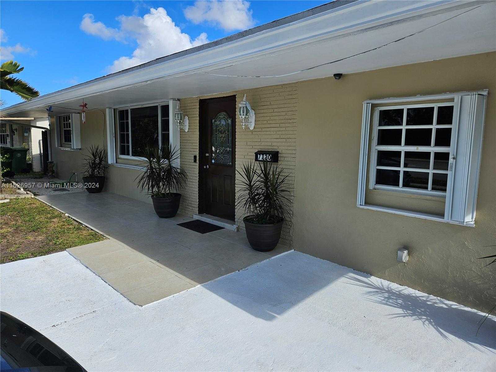 7720 Taft St Pembroke Pines Florida United States, Sold, residential, Pierre J Denis, Realty 100