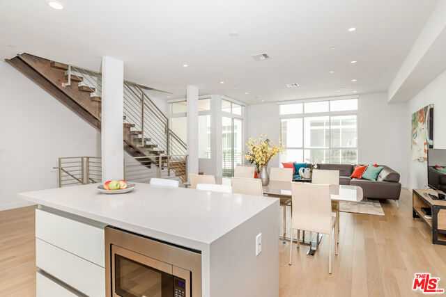 6724 W HEPBURN Way Los Angeles California United States, Sold, residential, Antonio Martinez, Beverly & Co.