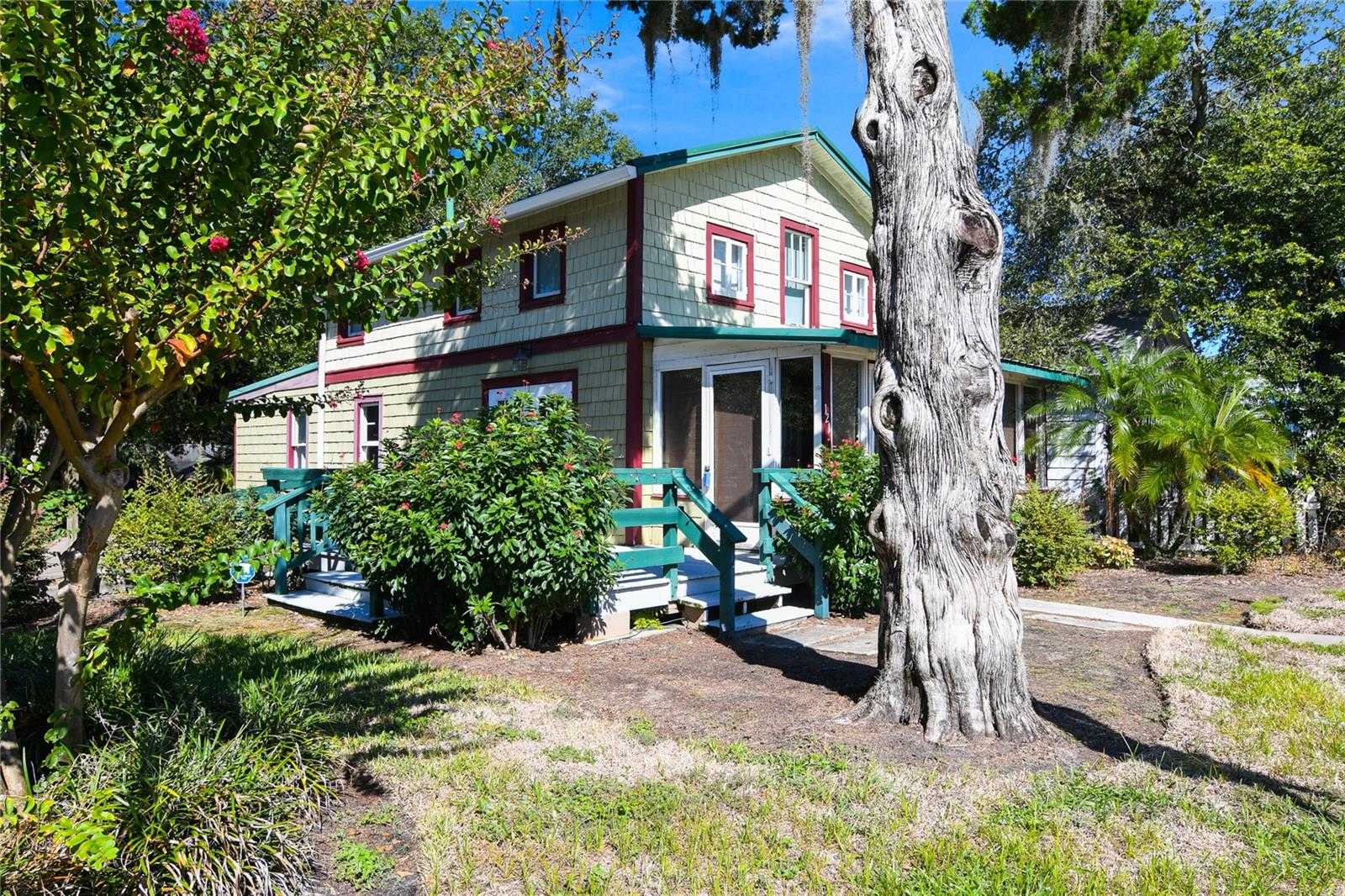121 N HIGHLAND STREET Mount Dora Florida United States, Sold, commercial, , Spouses With Houses Realty