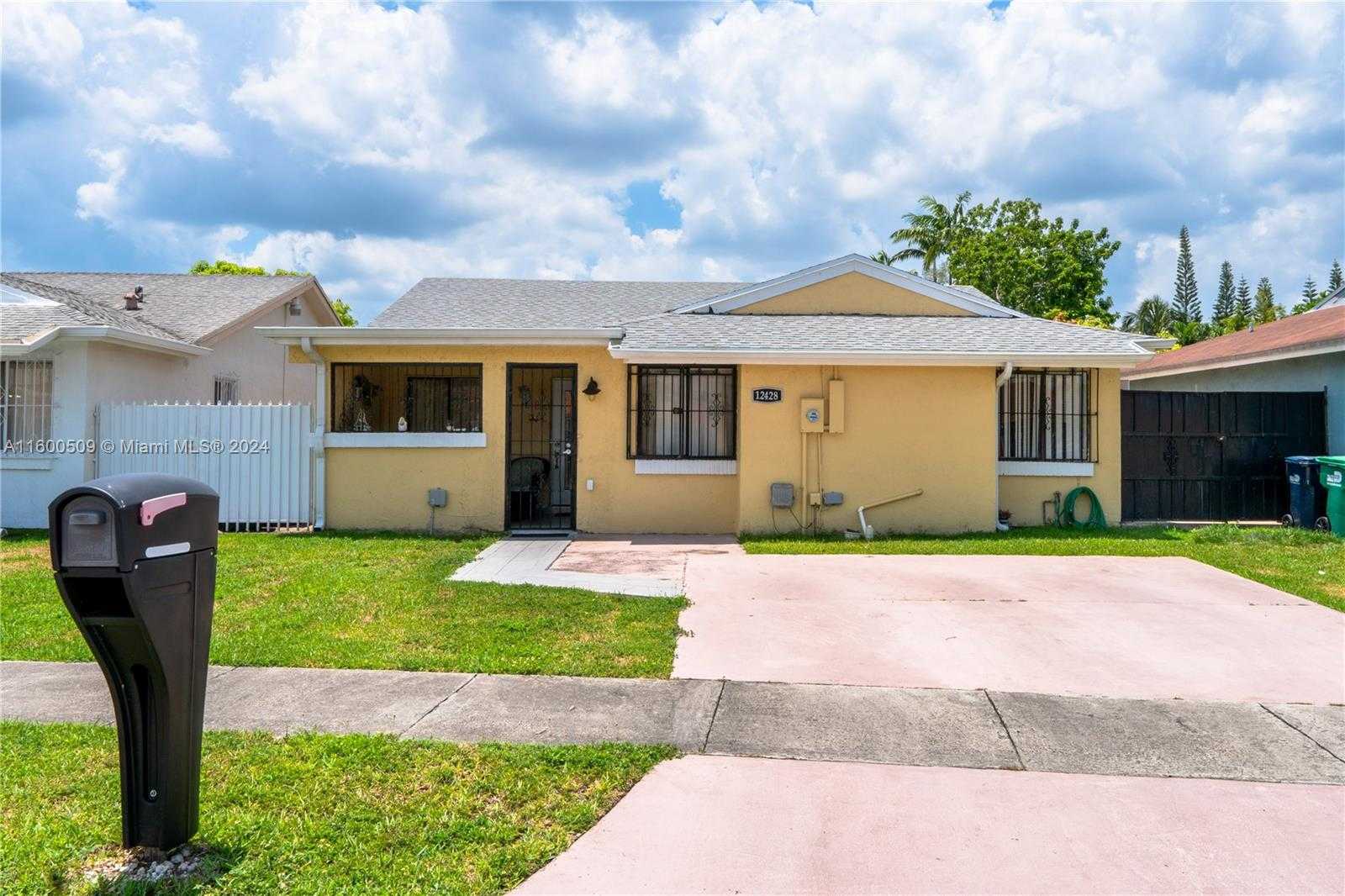12428 SW 193rd St Miami Florida United States, Sold, residential,  , One Stop Realty - Miami